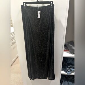Old Navy NWT black sequin skirt  size small / tall